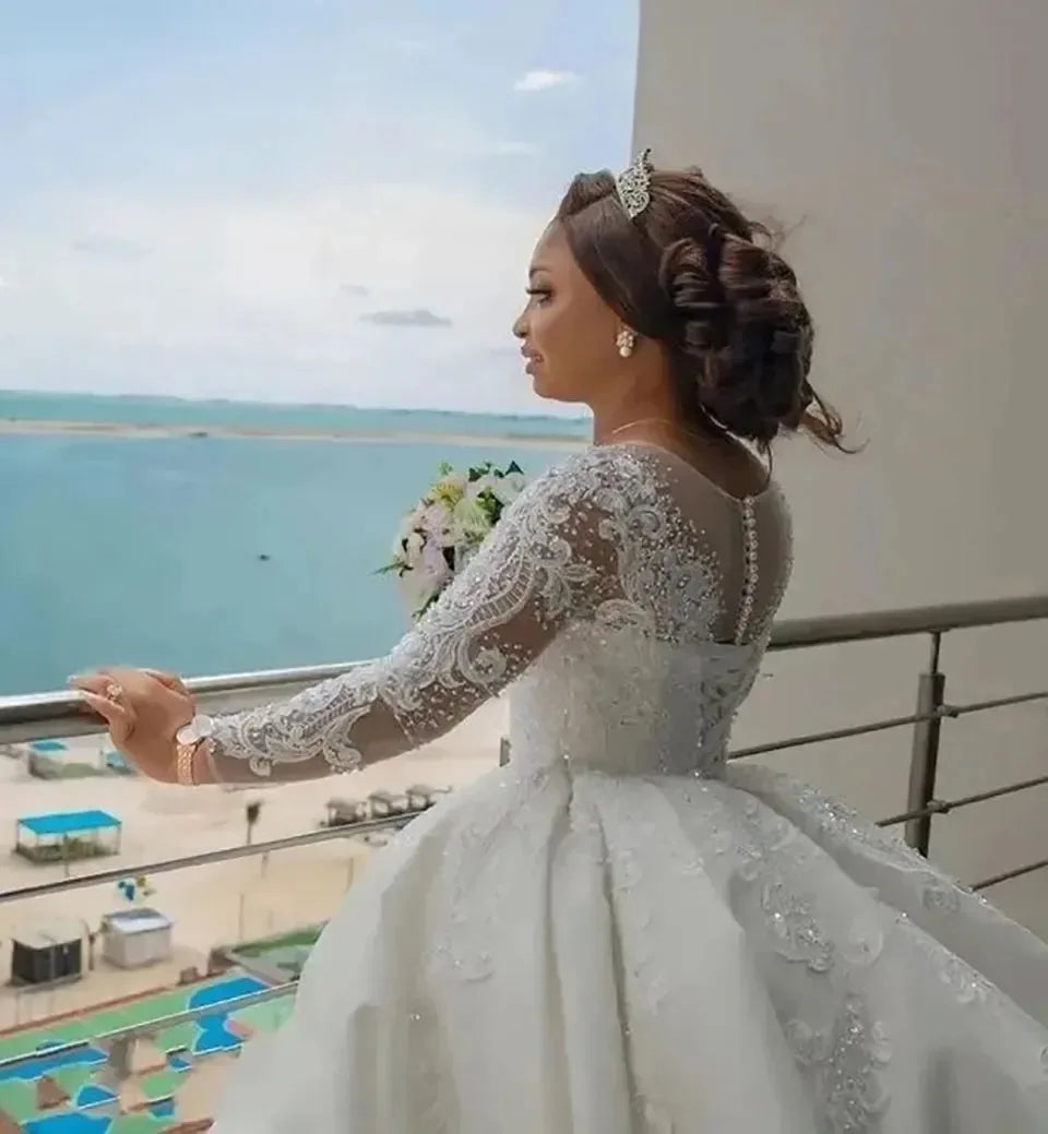 Custom A Line O-Neck White Zipper Lace Up Wedding Dresses 2026 Long Sleeve Beaded Applique Satin Sequins Bridal Gowns Plus Size