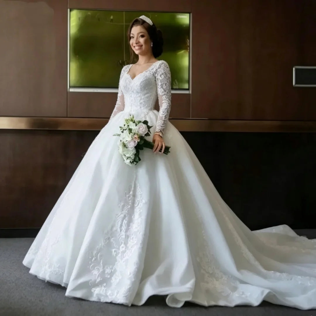 Custom A Line O-Neck White Zipper Lace Up Wedding Dresses 2026 Long Sleeve Beaded Applique Satin Sequins Bridal Gowns Plus Size
