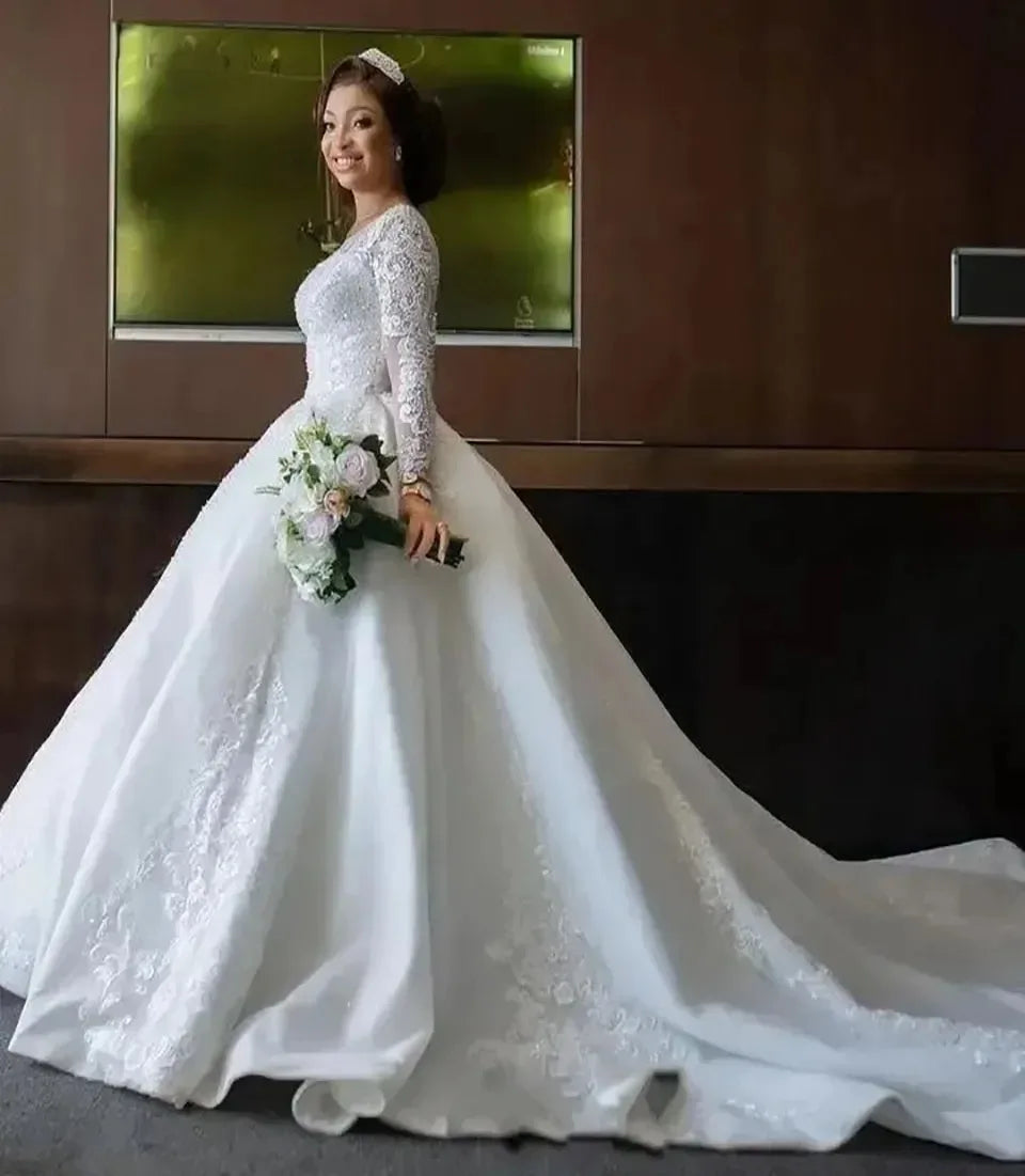 Custom A Line O-Neck White Zipper Lace Up Wedding Dresses 2026 Long Sleeve Beaded Applique Satin Sequins Bridal Gowns Plus Size